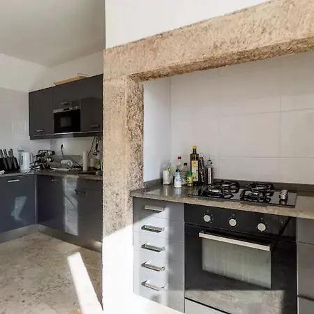 Lisbon Secret & River View Family Flat *